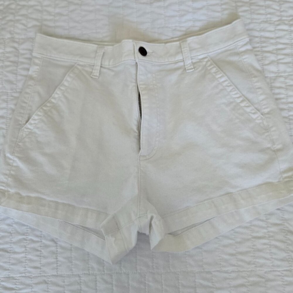 3 for $15 - Abercrombie & Fitch High Rise 3" Shorts Size 6 - 28